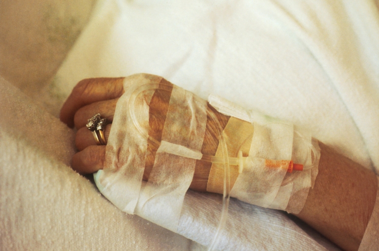 national-cancer-institute-WMuFH_0rlWg-unsplash