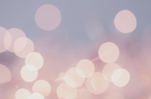 photo-1519750783826-e2420f4d687f