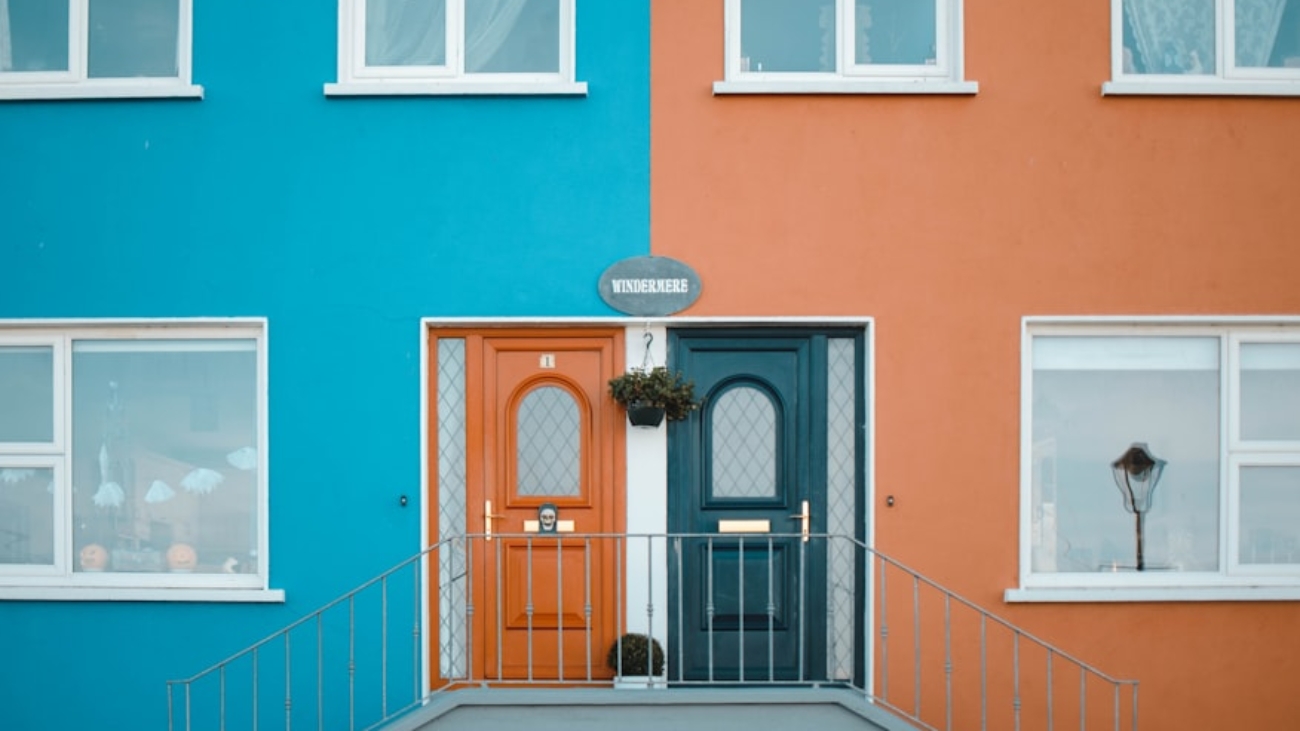 photo-1557089732-0d8541f4a8c4