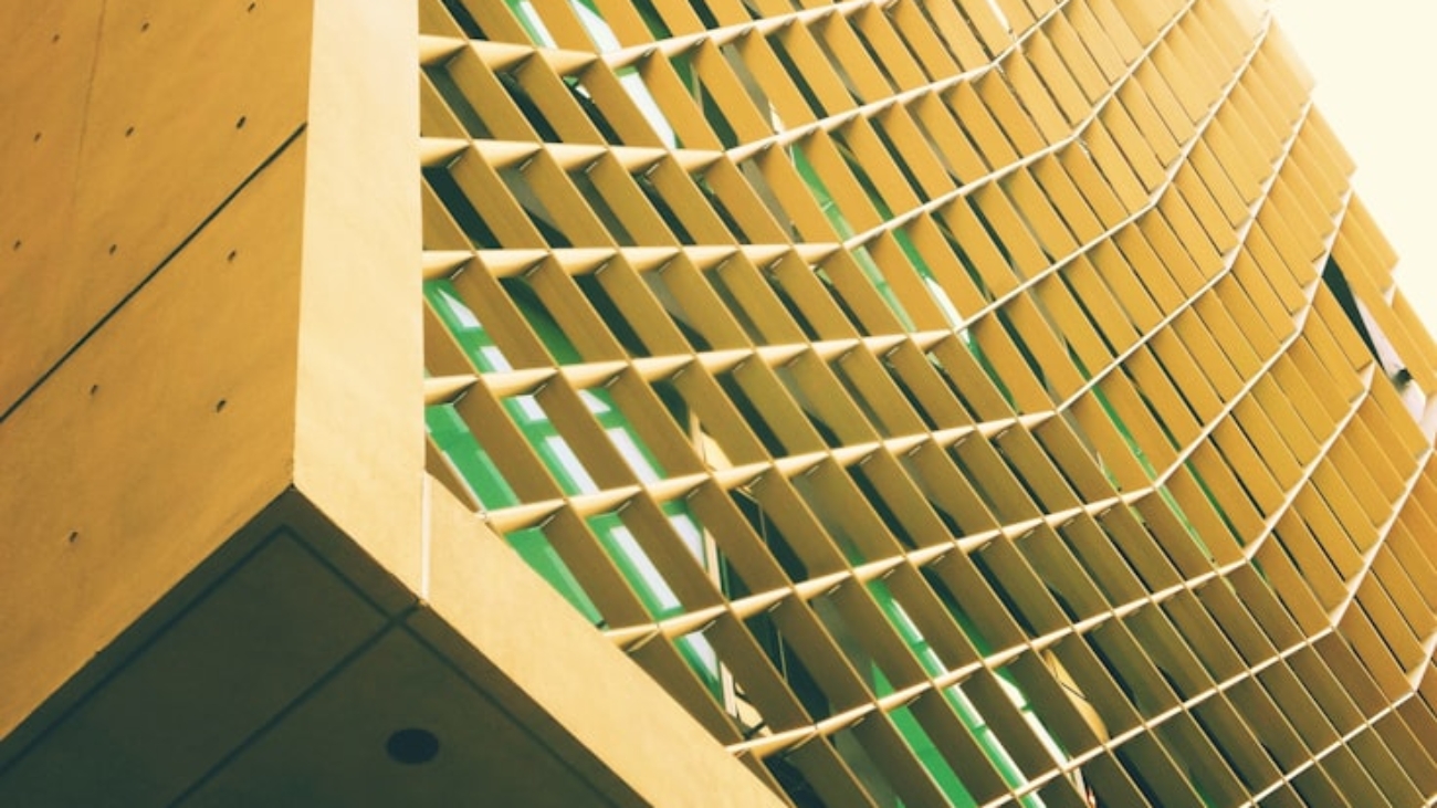 photo-1650895680839-e50369811084