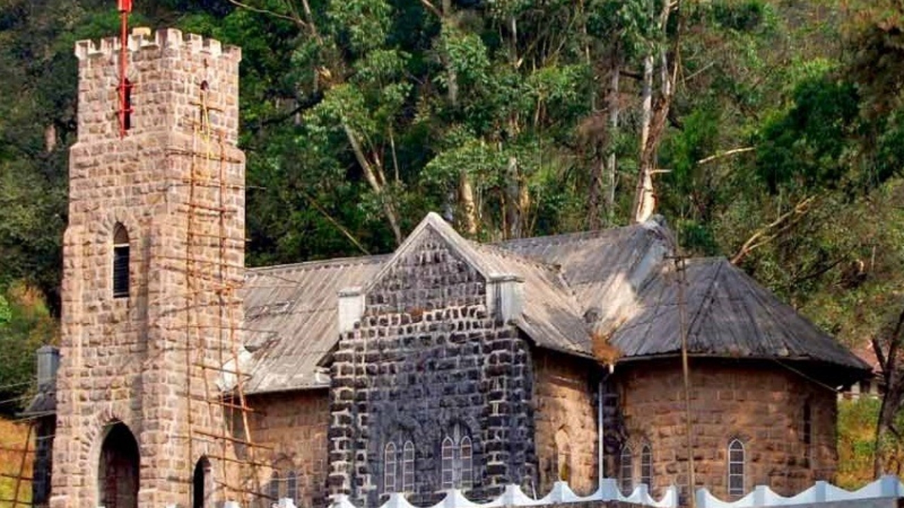 061362920Munnar_CSI_Christ_Church_Main