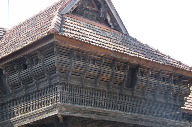A_tower_in_Sri_Padmanabhaswamy_Temple