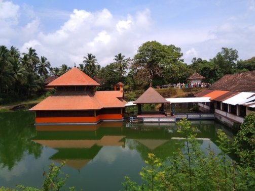 Anantapura_Lake_Temple