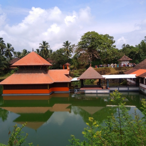 Anantapura_Lake_Temple