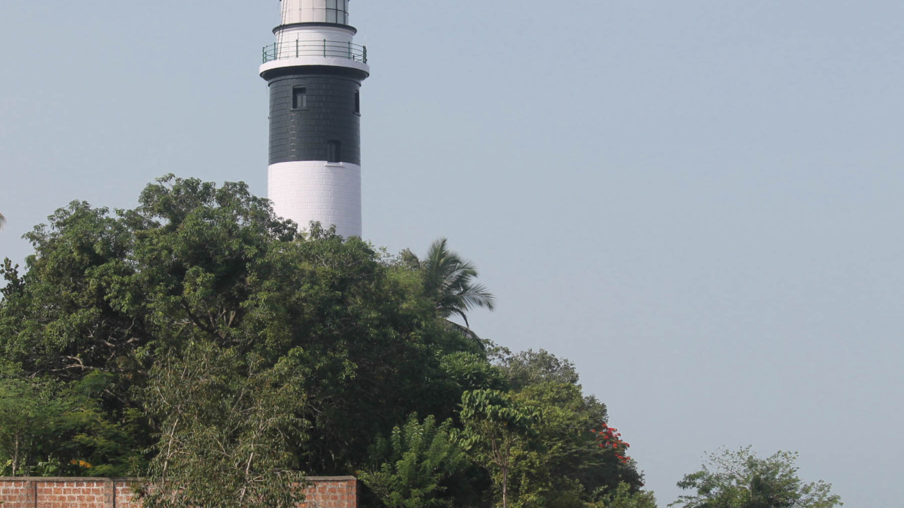 KadaloorPointLight_01