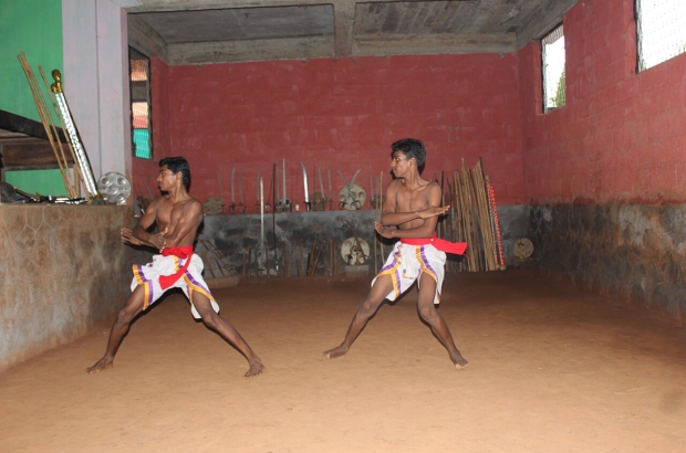 Kalaripayattu_performance_1