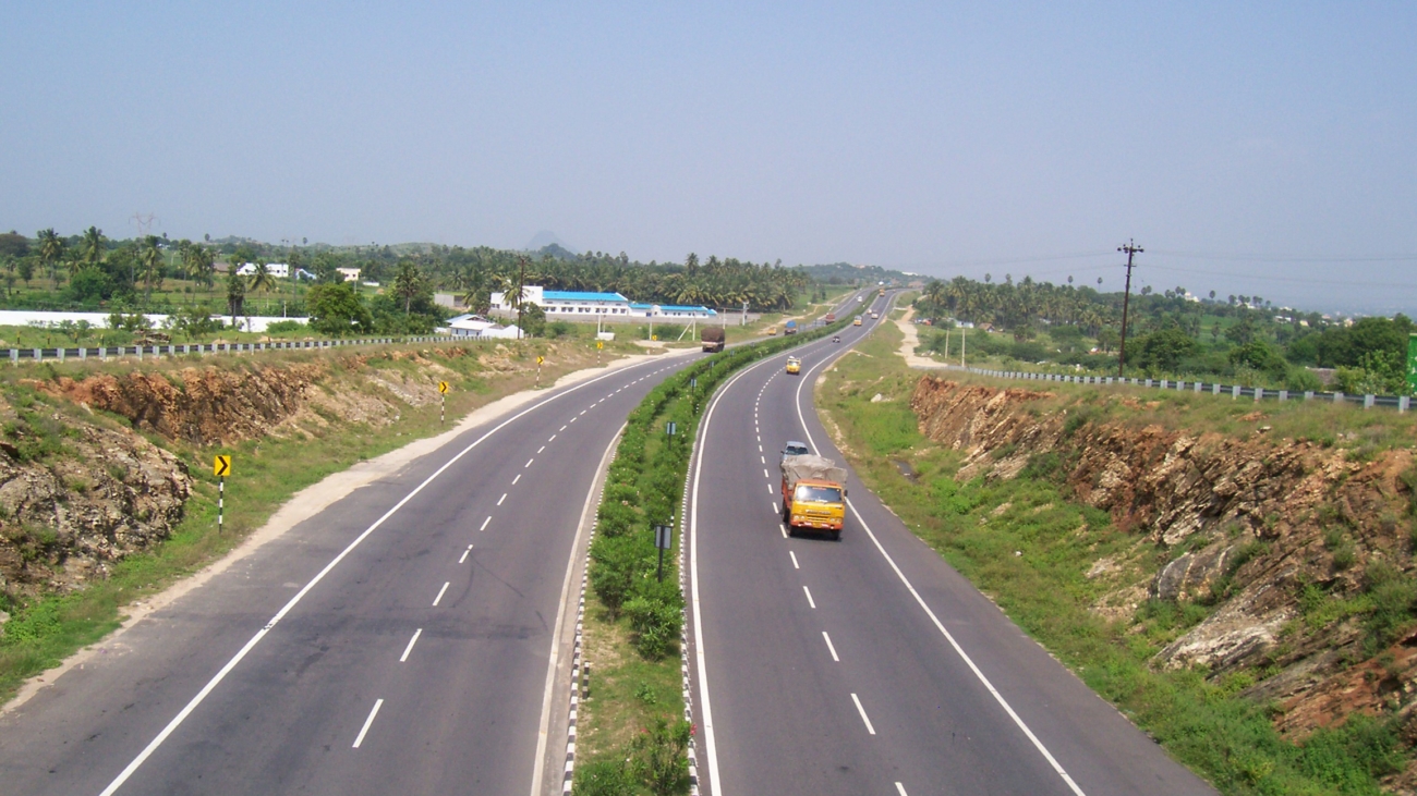 Looking-down-National-Highway-Chittode-Junction
