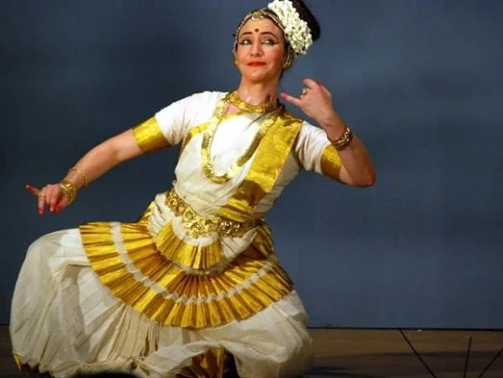Mohiniattam-ili-66-img-2
