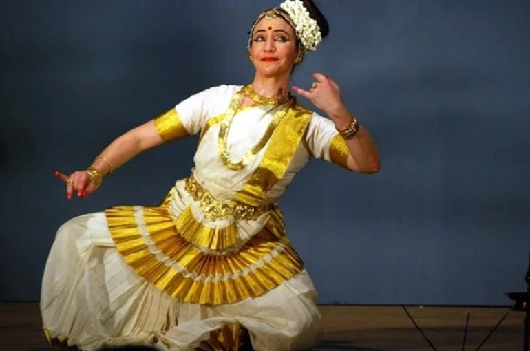 Mohiniattam-ili-66-img-2