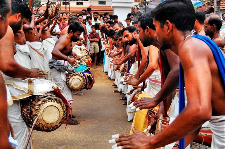Panchavadyam