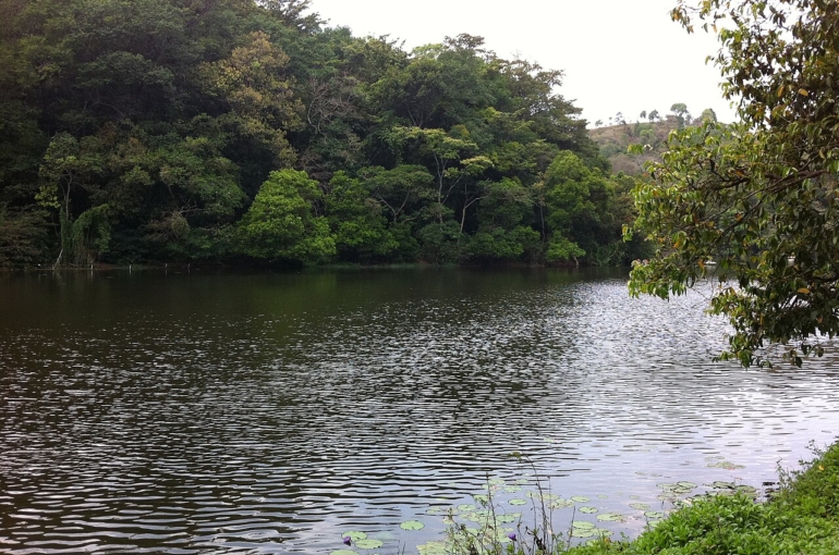 Pookot_Lake2
