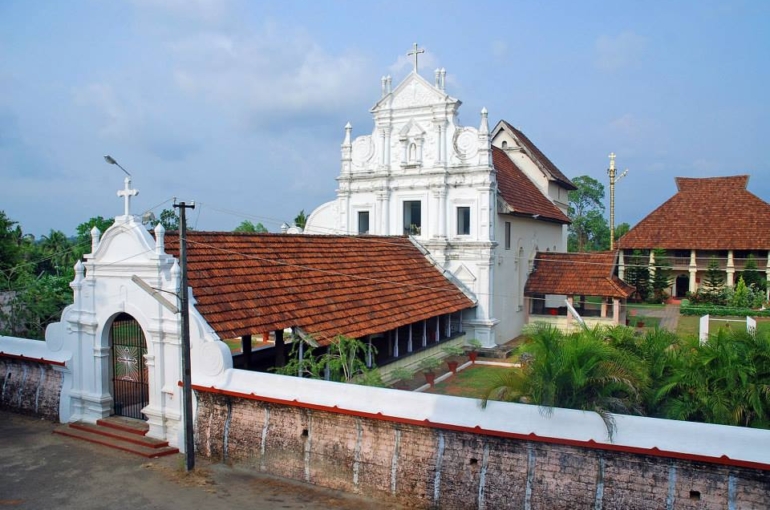 St_Mary,'s_Orthodox_church_,_Kottayam_(cheriya_palli)
