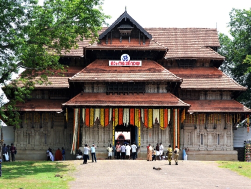 Vadakkumnatha_Kshethram_-_Thekke_Nada