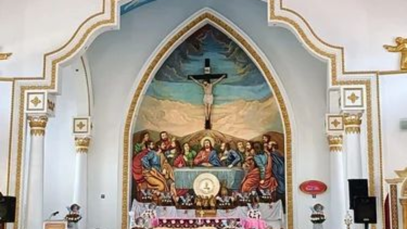 church-altar-decoration-500x500