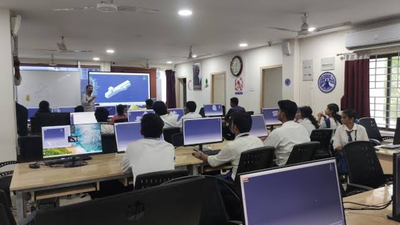 images - 2025-12-31T220633.342