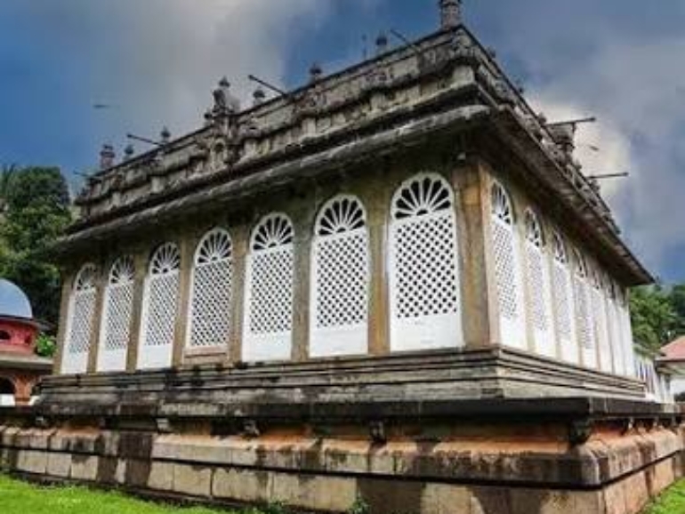 images - 2026-01-01T103004.092