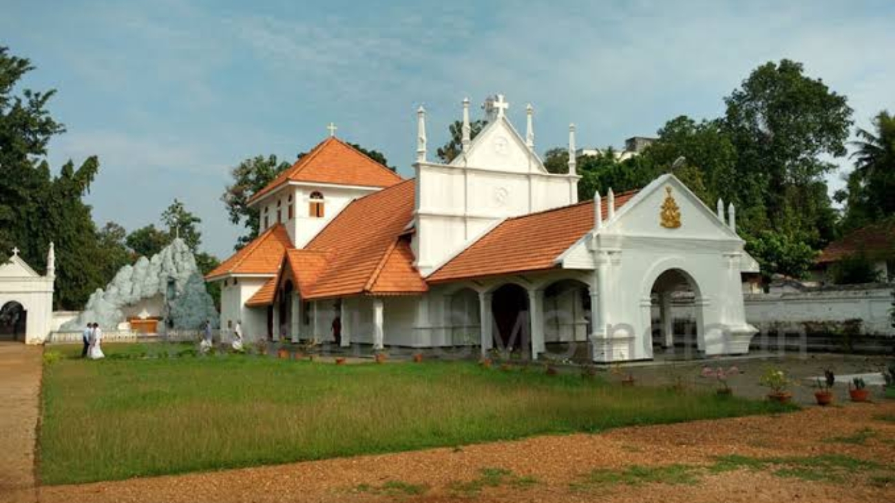 images - 2026-01-01T192600.181