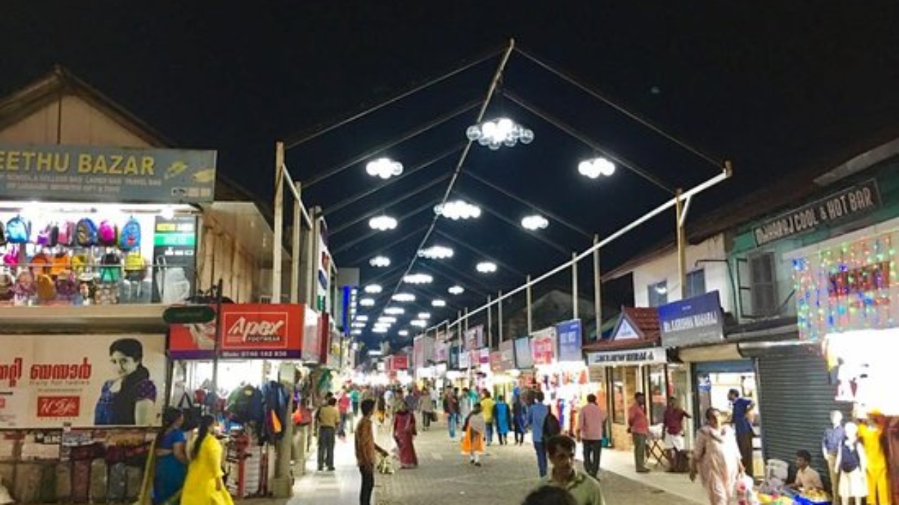 mittayi-theruvu-night