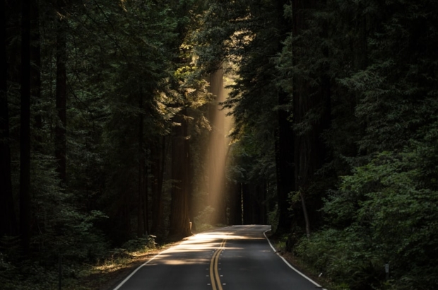 photo-1470115636492-6d2b56f9146d