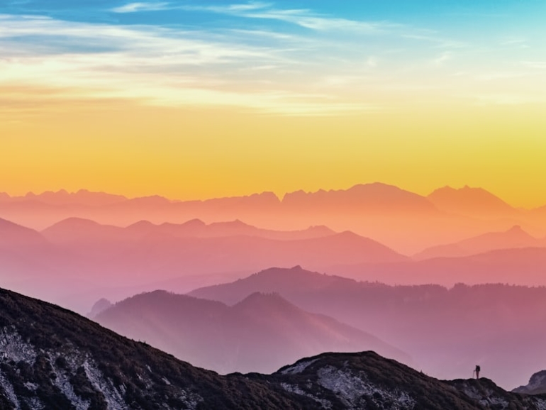 photo-1500964757637-c85e8a162699