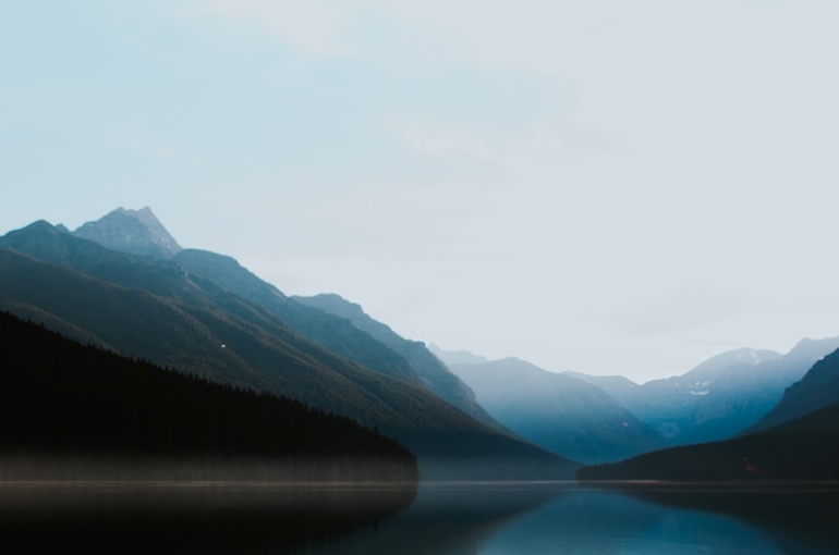 photo-1506536329413-d2f0d31ceb9f