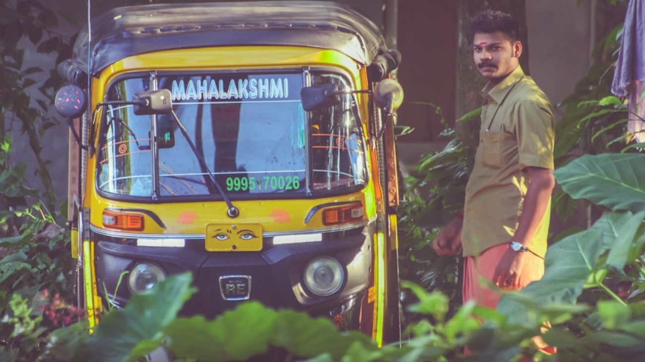 photo-1536404739248-428902ce6a3d