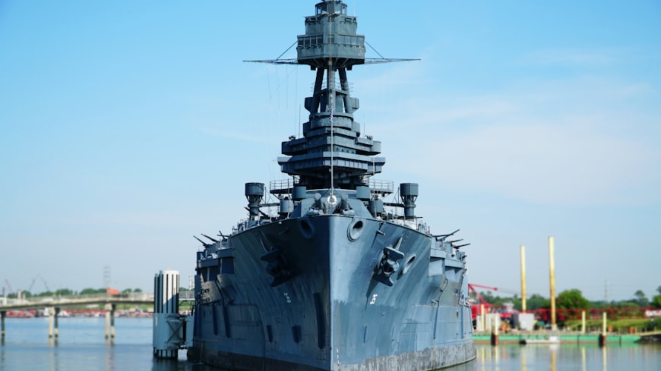 photo-1554131297-39877b87bddf