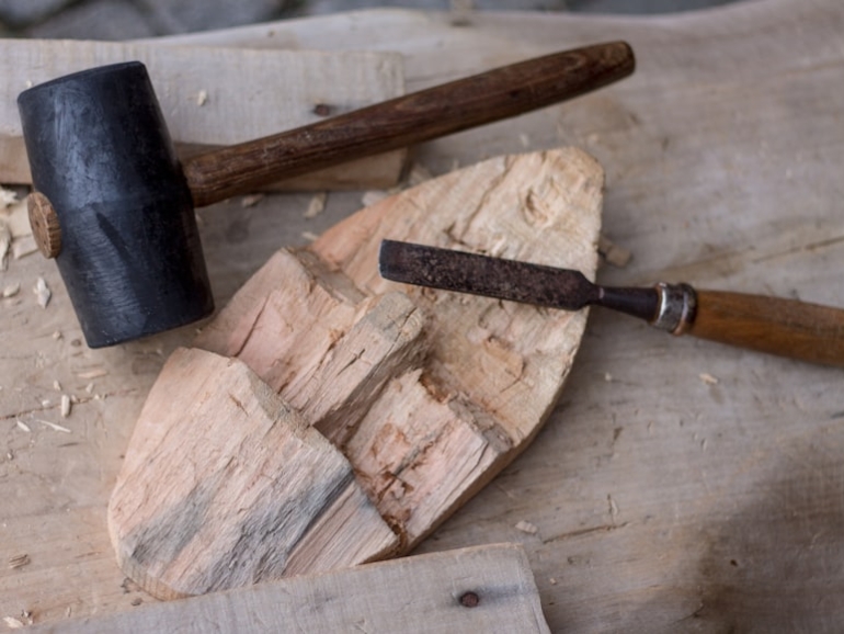 photo-1564067018527-8584aca23a04