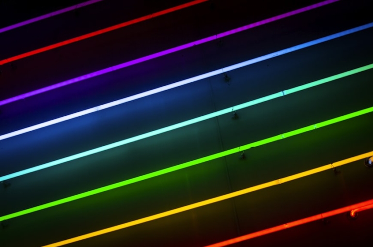 photo-1566055909643-a51b4271aa47