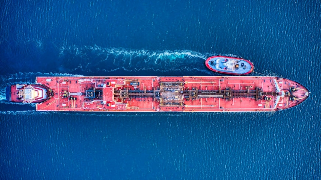 photo-1582517378602-f109b395ce40