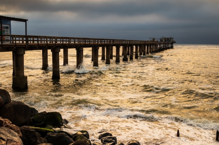 photo-1592161444090-c0fb55746082