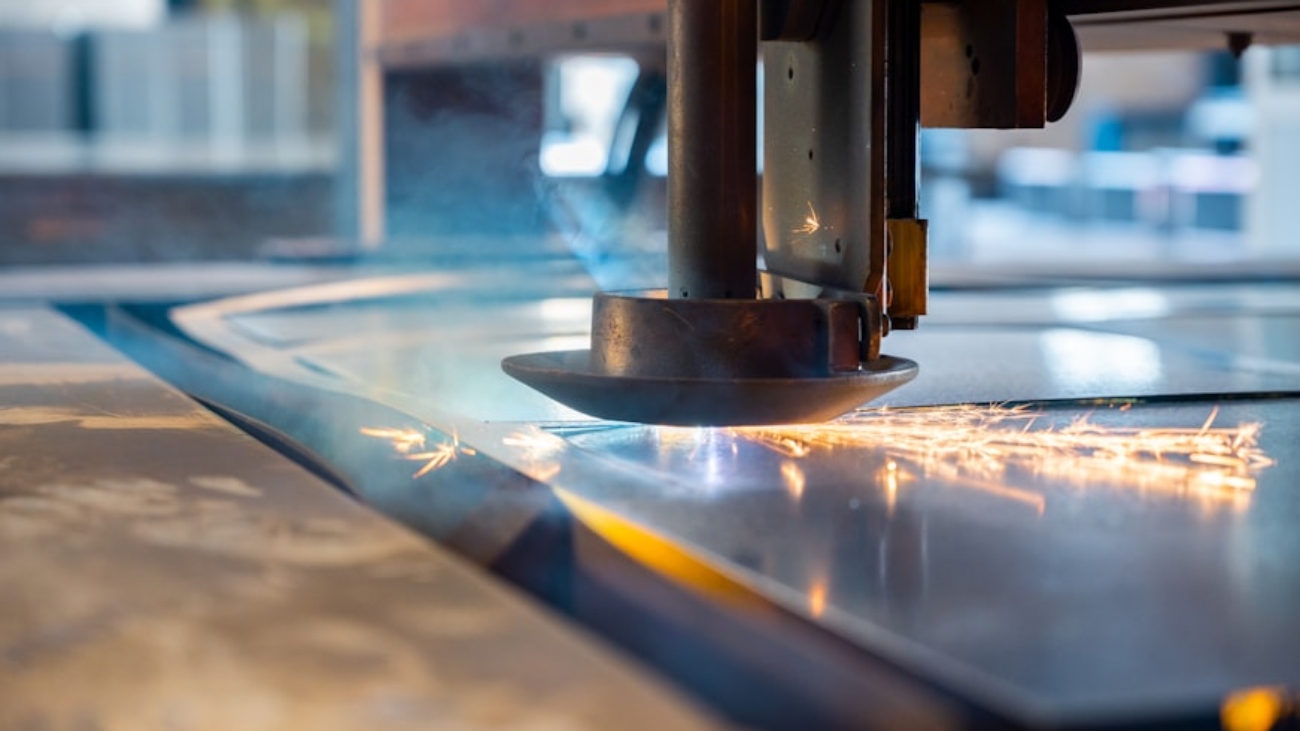 photo-1624301809538-5d5c4562656e