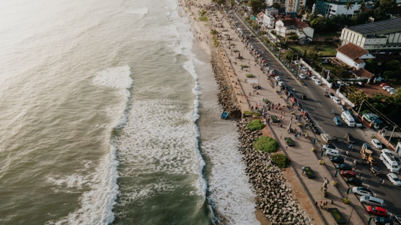 photo-1654673286005-4f36c2ec1da3