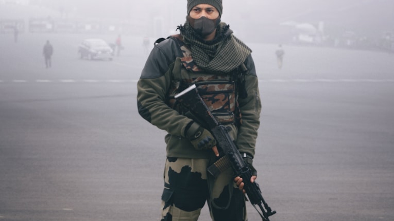 photo-1661113248118-34162f1c6eac