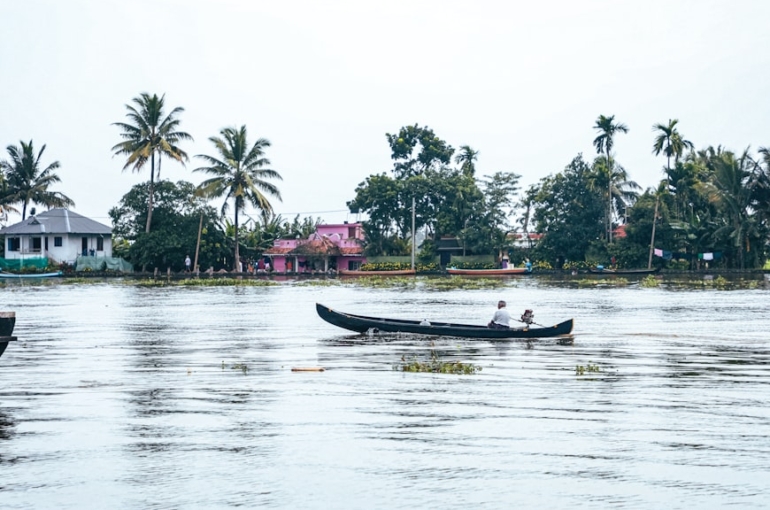 photo-1671461844518-4f7201ac7d5e