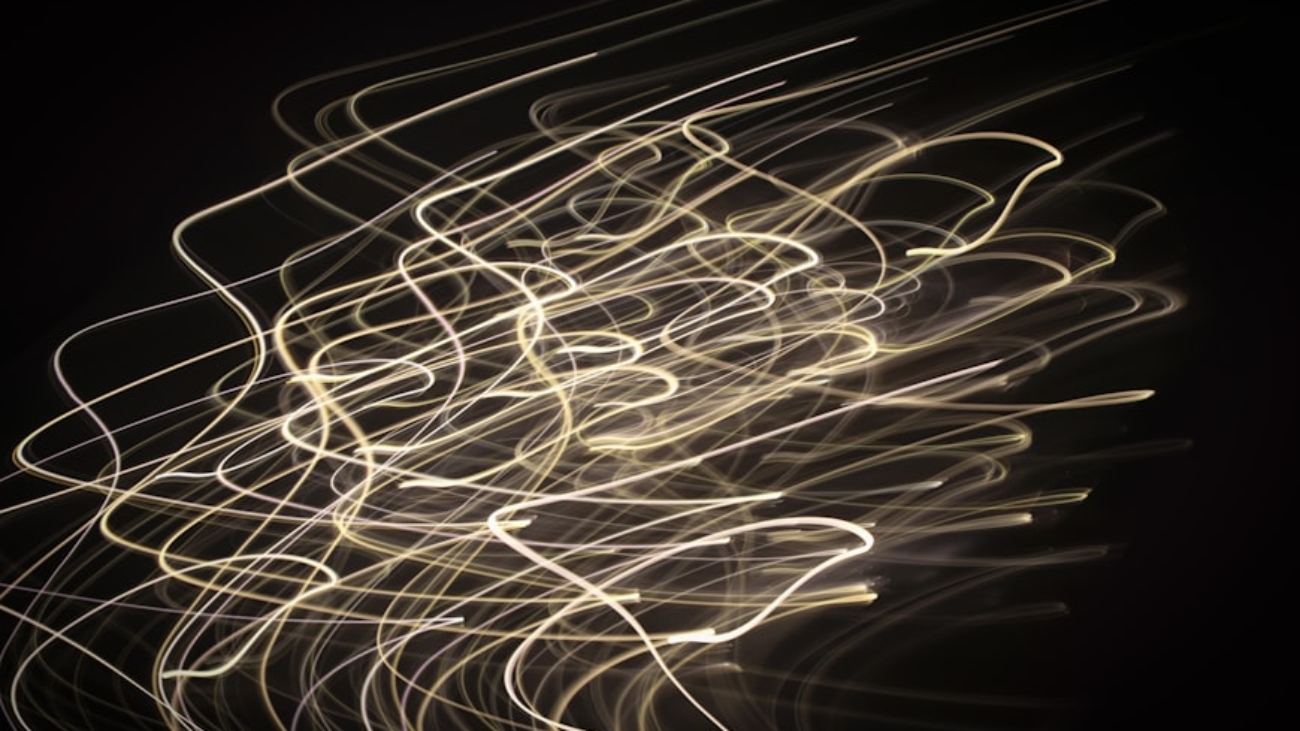 photo-1671640699289-9a4e229df463