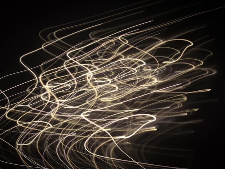 photo-1671640699289-9a4e229df463