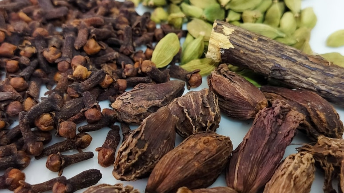 photo-1701190883042-c4c09cd4ed1a