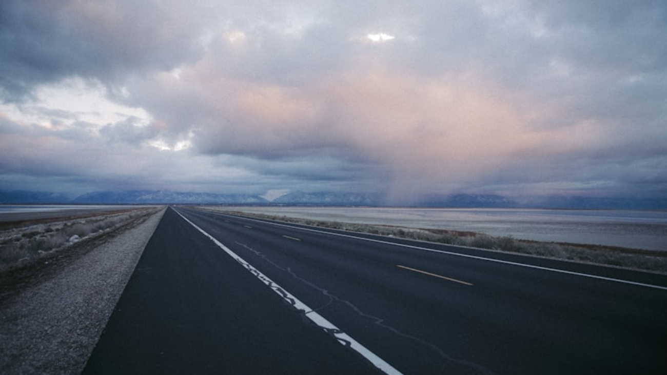 premium_photo-1669050701613-ec550518dec1