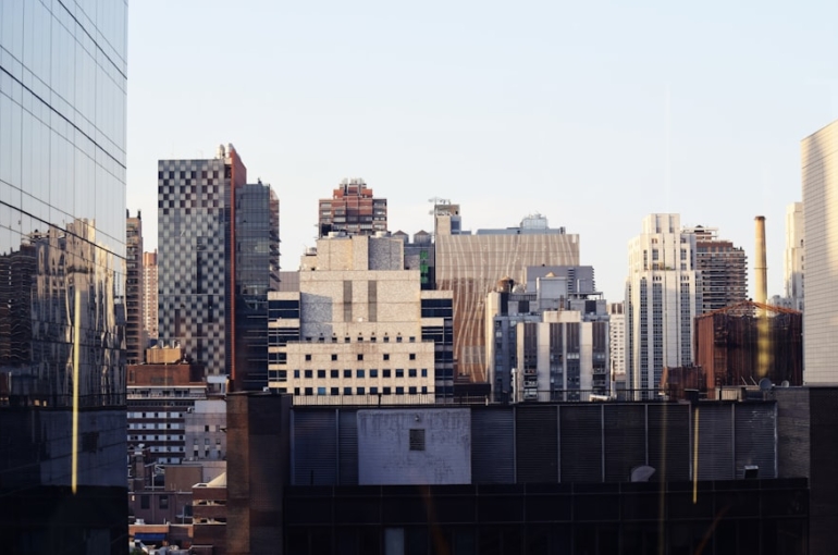 premium_photo-1682968360724-723d0188b9cb