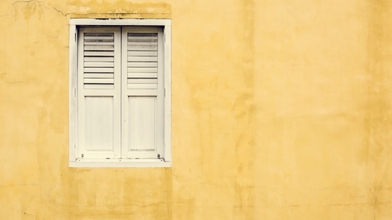 premium_photo-1723579230068-153afee7af07