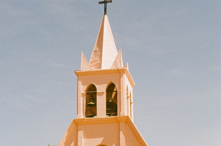 premium_photo-1750279887134-9bcd44c06a04