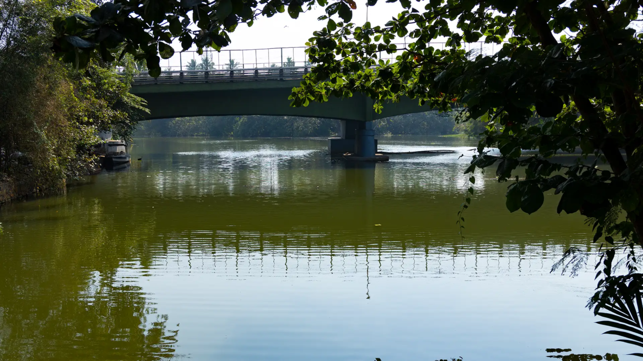 thiruvallam-backwaters-1920x1080-20230510232158583578