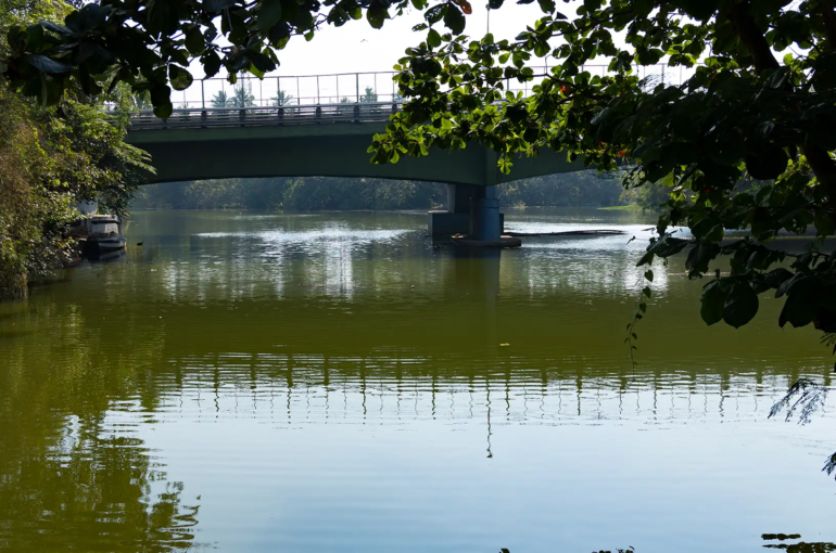 thiruvallam-backwaters-1920x1080-20230510232158583578